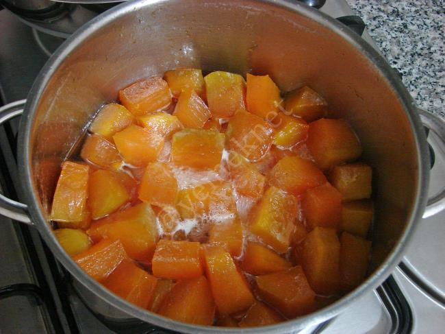 Krem Şantili Tatlı Bal Kabağı Püresi - Yapılışı (5/12) 