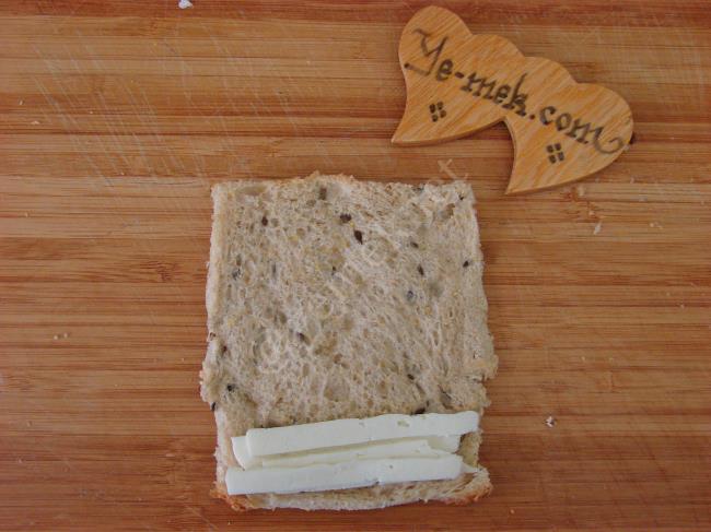 Peynirli Ekmek Ruloları - Yapılışı (5/16) 