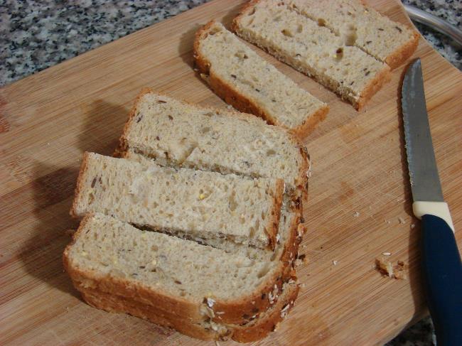 Yumurtalı Ekmek Çıtırları (Acılı) - Yapılışı (3/8) 