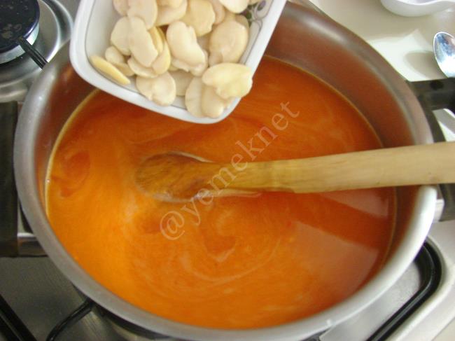 Baklalı Tarhana Çorbası - Yapılışı (6/12) 