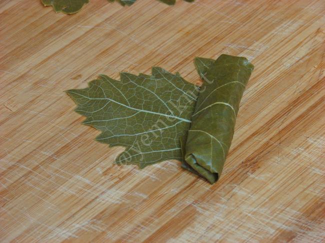 Bulgurlu Yaprak Sarma - Yapılışı (13/20) 