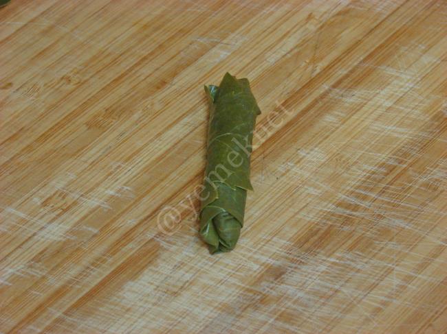 Bulgurlu Yaprak Sarma - Yapılışı (14/20) 