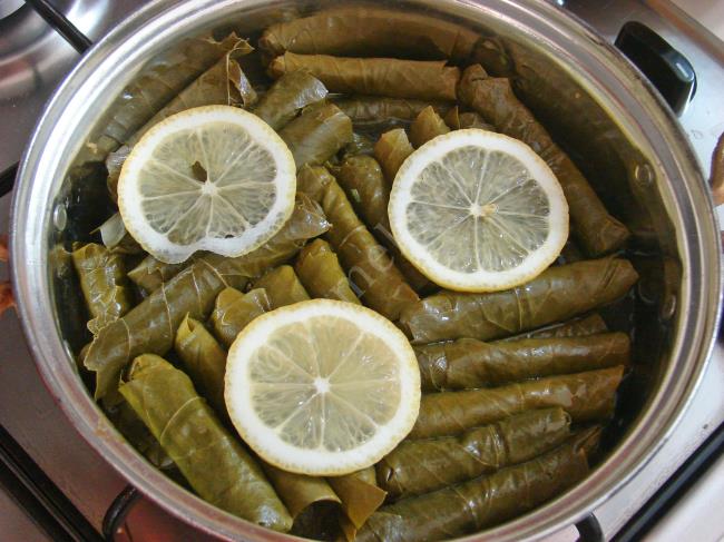 Bulgurlu Yaprak Sarma - Yapılışı (16/20) 