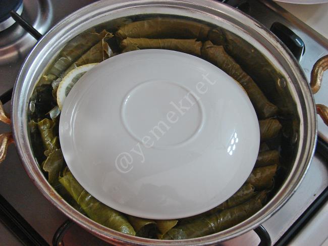 Bulgurlu Yaprak Sarma - Yapılışı (17/20) 