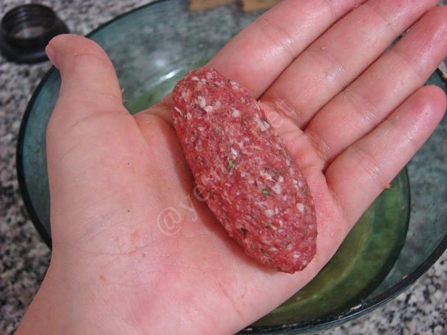 Galeta Unlu Köfte Harcı - Yapılışı (7/12) 