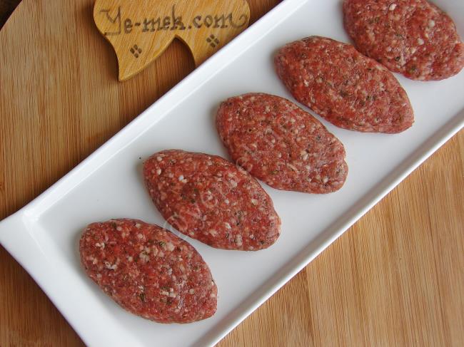 Galeta Unlu Köfte Harcı - Yapılışı (9/12) 