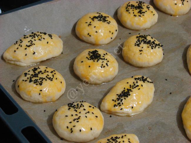 Mayonezli Poğaça - Yapılışı (12/16) 