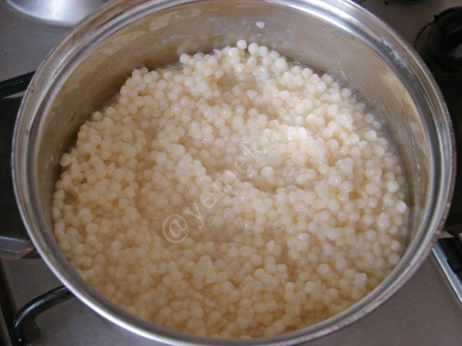 Mercimekli Kuskus Salatası - Yapılışı (2/8) 