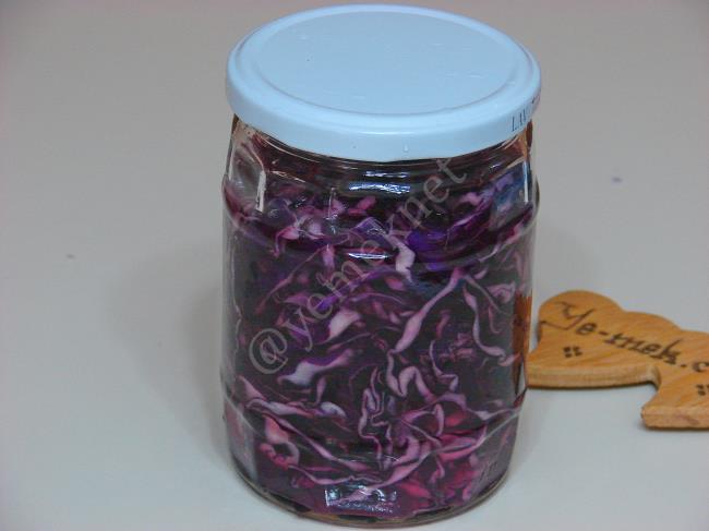 Sirkeli Kırmızı Lahana Salatası - Yapılışı (6/8) 