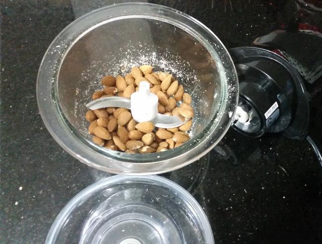 Unsuz Bademli Kurabiye - Yapılışı (2/12) 