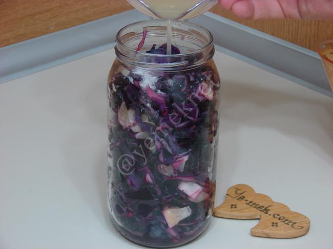 Kırmızı Lahana Turşusu - Yapılışı (9/16) 