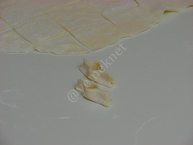 Sıkma Mantı - Yapılışı (14/20) 