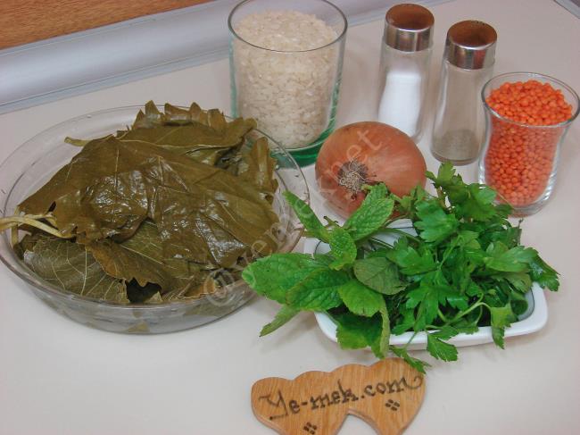 Kırmızı Mercimekli Yaprak Sarması - Yapılışı (1/16) 