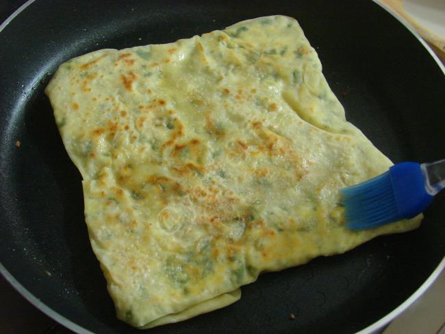 El Açması Peynirli Maydanozlu Gözleme - Yapılışı (13/16) 