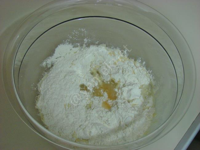 El Açması Peynirli Maydanozlu Gözleme - Yapılışı (3/16) 