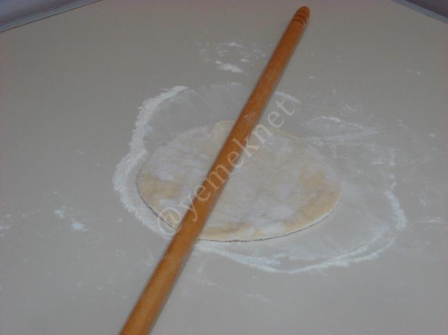 El Açması Peynirli Maydanozlu Gözleme - Yapılışı (6/16) 