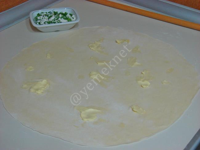 El Açması Peynirli Maydanozlu Gözleme - Yapılışı (8/16) 