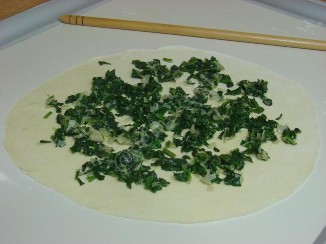 Ispanaklı Peynirli Gözleme (El Açması) - Yapılışı (10/20) 