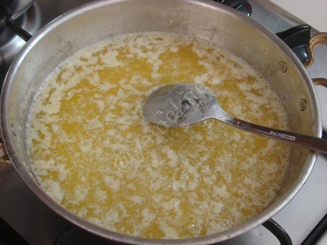 Ev Yapımı Cevizli Baklava - Yapılışı (15/20) 