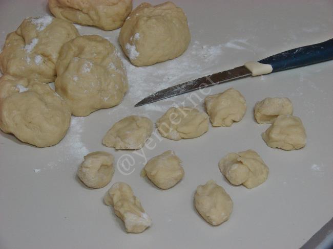 Ev Yapımı Cevizli Baklava - Yapılışı (6/20) 