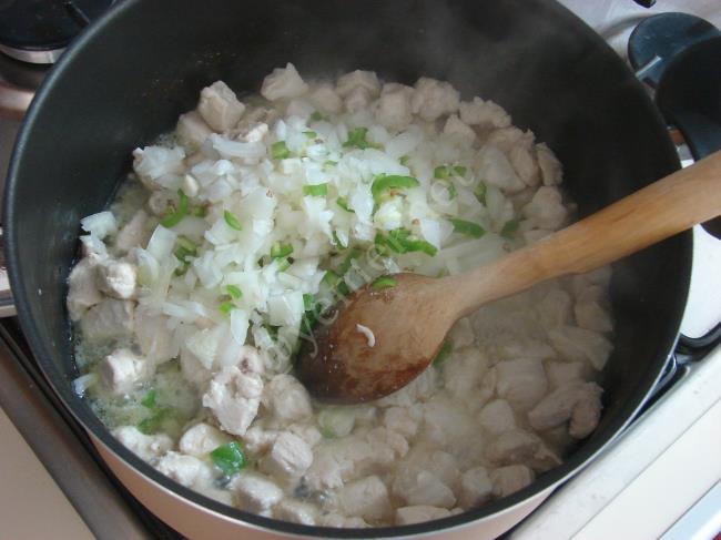 Fırında Kaşarlı Tavuk Yemeği - Yapılışı (5/16) 