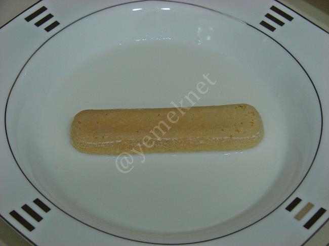 Hindistan Cevizli Kedi Dili Ekler Pasta - Yapılışı (3/12) 