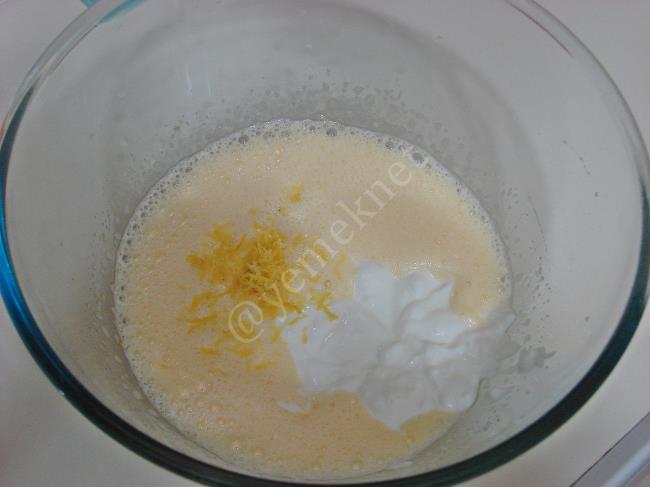 İrmikli Revani Tatlısı - Yapılışı (5/16) 