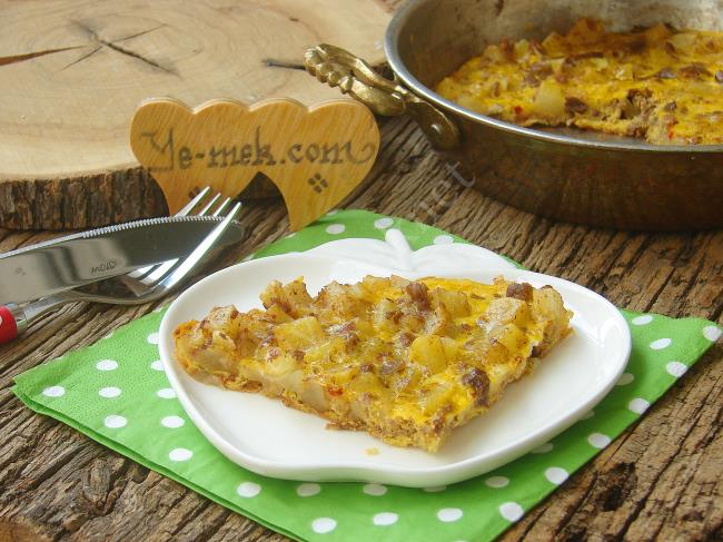 Patatesli Kavurmalı Yumurta - Yapılışı (8/12) 