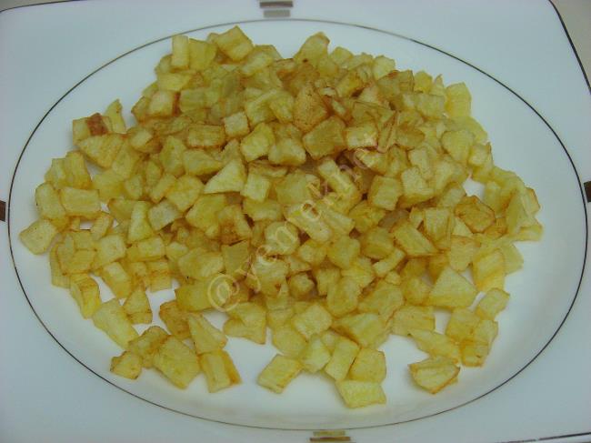 Patatesli Omlet - Yapılışı (5/12) 