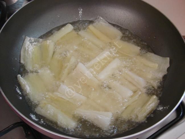 Pırasa Sirkelisi - Yapılışı (8/16) 