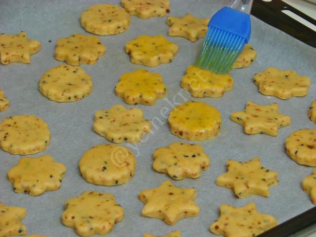 Acılı Kurabiye - Yapılışı (8/12) 