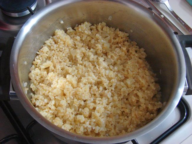 Sade Bulgur Pilavı - Yapılışı (8/12) 