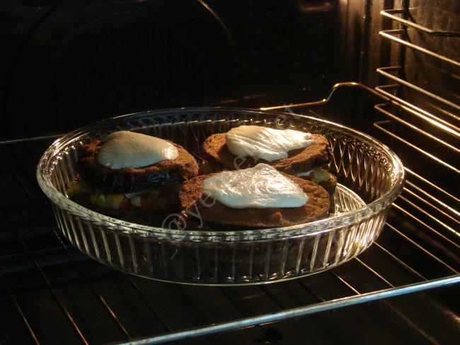 Sebzeli Patlıcan Kulesi - Yapılışı (16/20) 