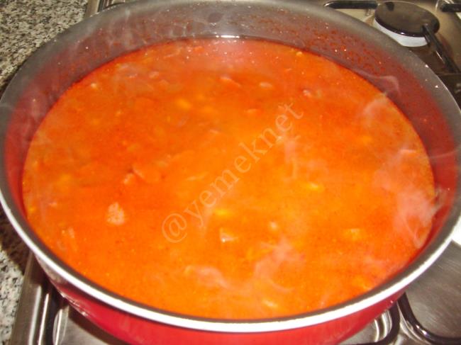 Sucuklu İspir Kuru Fasülyesi - Yapılışı (6/12) 