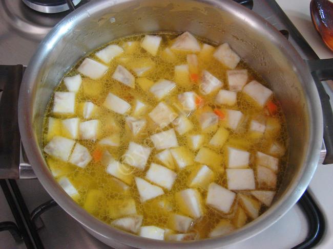 Terbiyeli Kereviz Yemeği - Yapılışı (4/12) 