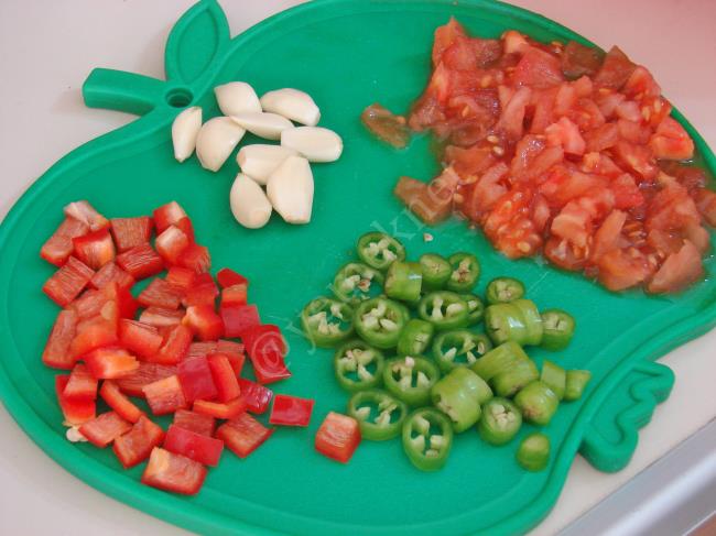 Zeytinyağlı Kapuska - Yapılışı (2/12) 