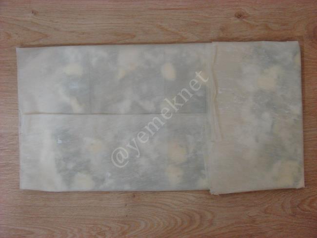 Baklavalık Yufkadan Fıstıklı Katmer - Yapılışı (5/12) 