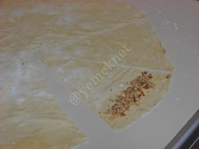 Bülbül Konağı Baklavası - Yapılışı (7/16) 