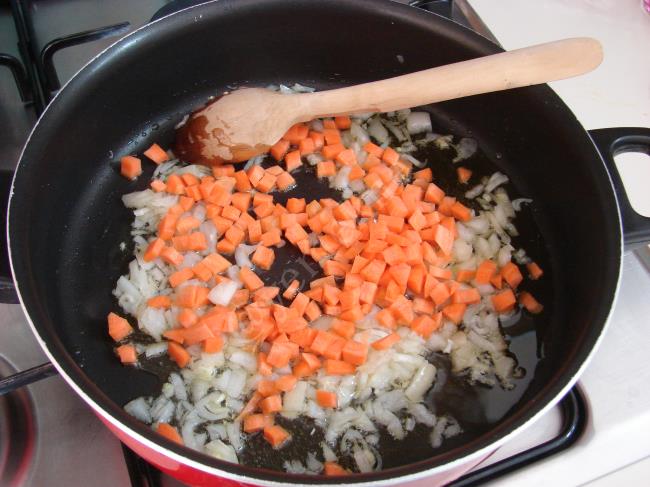 Havuçlu Semizotu Yemeği - Yapılışı (2/8) 