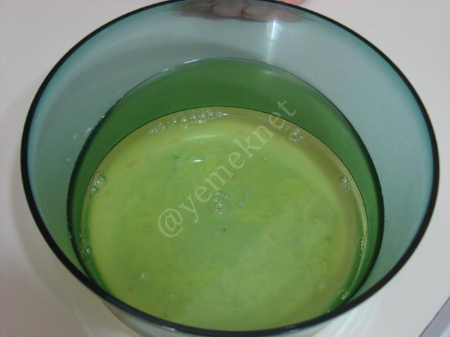 Ispanaklı Çarşaf Böreği - Yapılışı (4/16) 