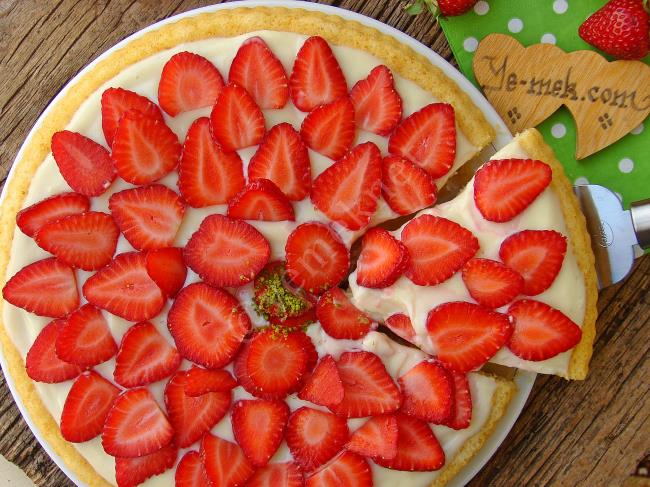 Kremalı Çilekli Tart - Yapılışı (18/20) 
