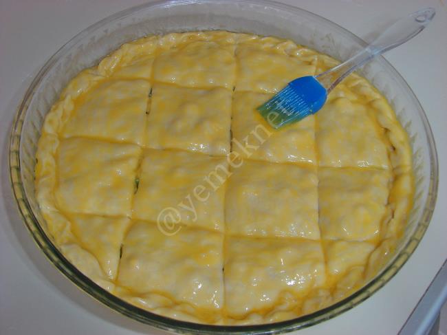 Sodalı Açma Börek - Yapılışı (12/16) 