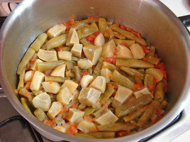 Enginarlı Taze Fasulye - Yapılışı (6/8) 