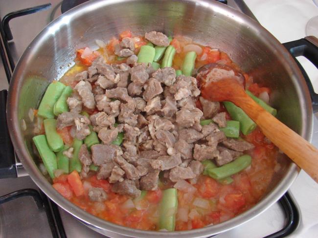 Etli Türlü Yemeği - Yapılışı (4/12) 