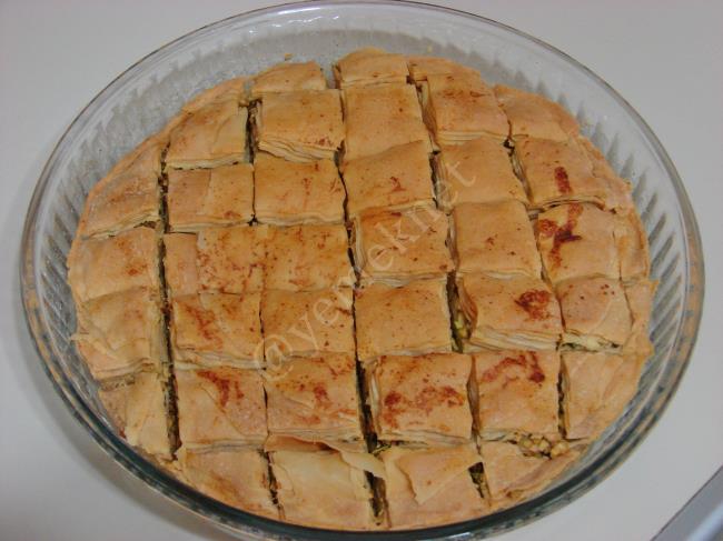 Ev Yapımı Antep Fıstıklı Baklava - Yapılışı (18/24) 