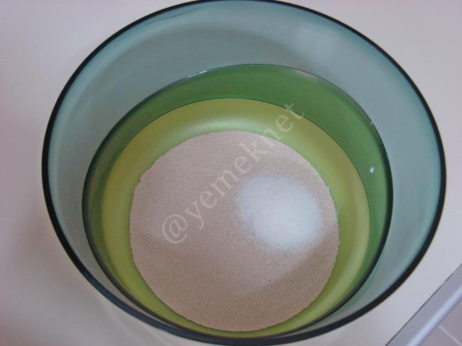 Kaşar Peynirli İçli Simit - Yapılışı (2/16) 