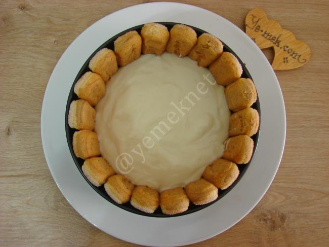 Kedi Dilli Tiramisu Pasta - Yapılışı (10/16) 