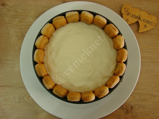 Kedi Dilli Tiramisu Pasta - Yapılışı (12/16) 