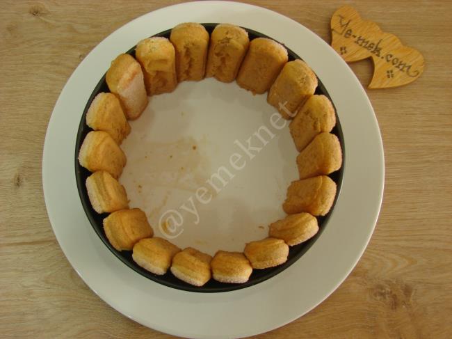 Kedi Dilli Tiramisu Pasta - Yapılışı (8/16) 