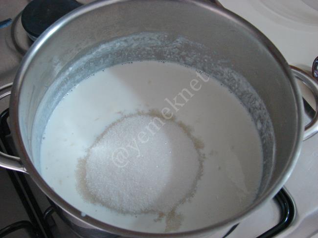 Klasik Sütlaç - Yapılışı (7/12) 